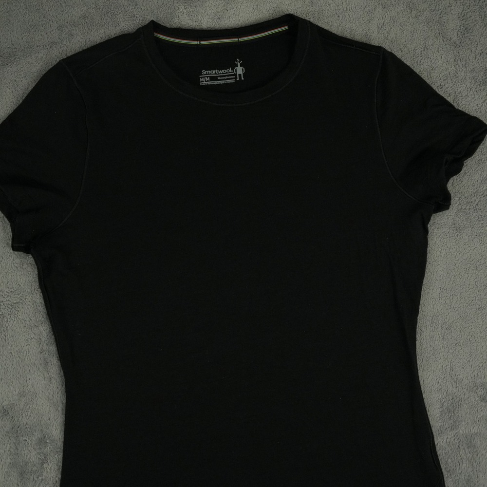 Smartwool T-Shirt Womens M Black Merino Wool Short Sleeve Baselayer Crew Neck